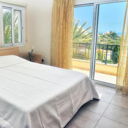 Villa Atlantos